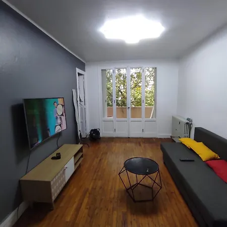 Privee Lyon Homestay Oullins