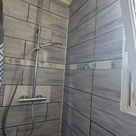Privee Lyon Homestay