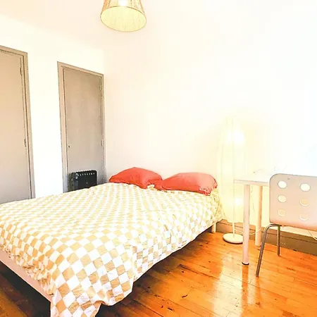 Privee Lyon Homestay